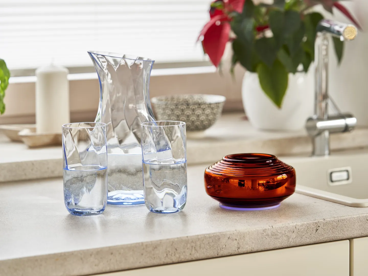 Amber - Image 3